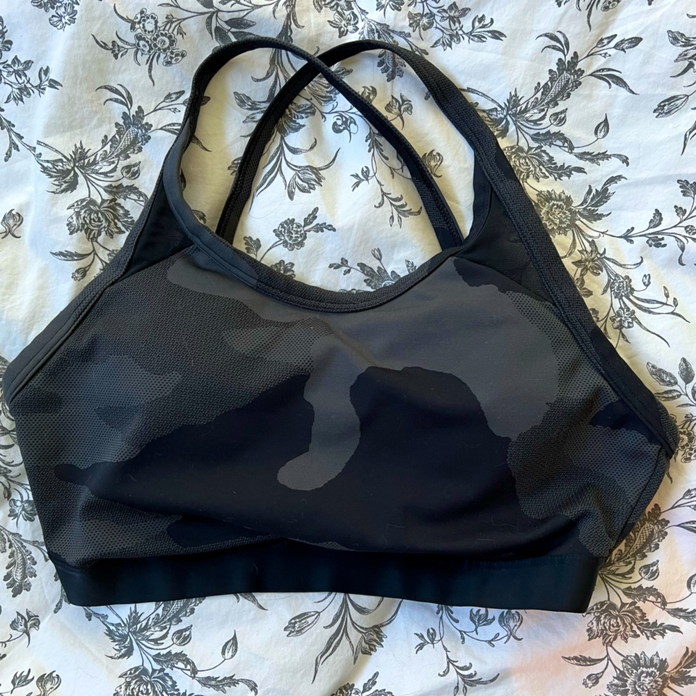 Aerie black camo sports bra
